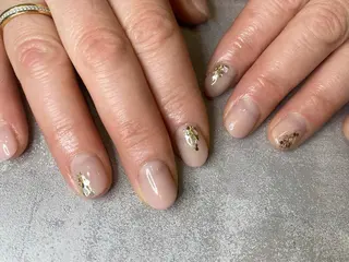 ネイル gluck(グリュック)所属・なかがわ まゆこのネイルデザイン