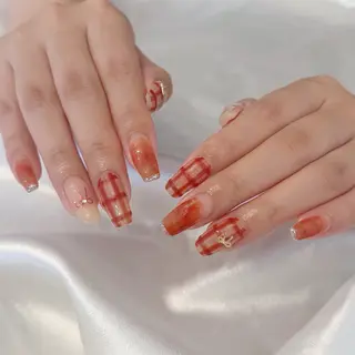 ネイル シュシュ 🎀 girly nailのネイルデザイン