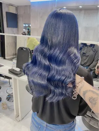 ロング "必ず可愛く” TAKUTOのヘアスタイル