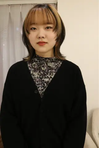 ミディアム カラー 松村 澪里のヘアスタイル