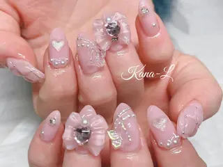 ネイル 芦辺 香奈のネイルデザイン