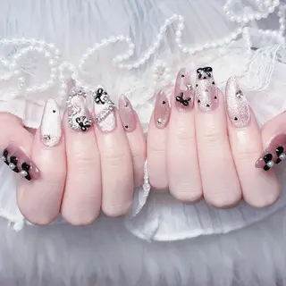 ネイル 🎀まゆ 🪽🐾のネイルデザイン