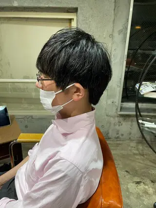 ショート yelm所属・🫒オリーブカラー ミディアムレイヤー✨のヘアスタイル