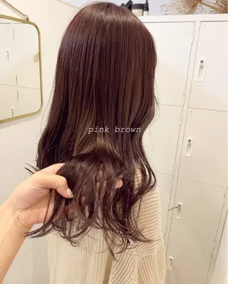 ロング カラー 佐藤 永夏のヘアスタイル