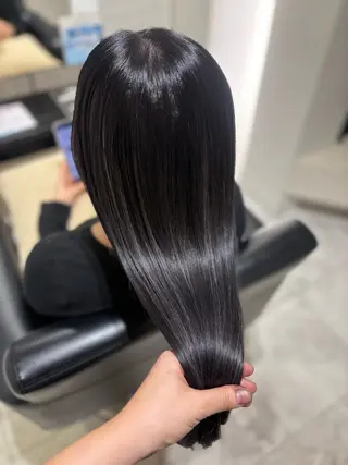 ロング カラー 浜崎 千亜のヘアスタイル