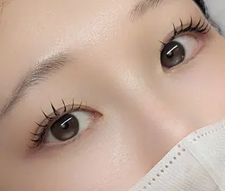 マツエク・マツパ 【マツエク・まつげパーマ・眉毛専門店】MinaLis~ミナリス~茨木所属・ma yuのマツエク・マツパデザイン