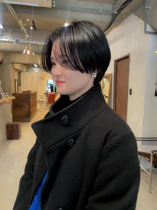 ショート カラー パーマ/レイヤー 岩山丈一郎のヘアスタイル