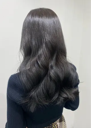 ロング カラー anli所属・tomomi /レイヤーカットのヘアスタイル