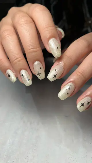 ネイル 🤎Two ERI🤎のネイルデザイン