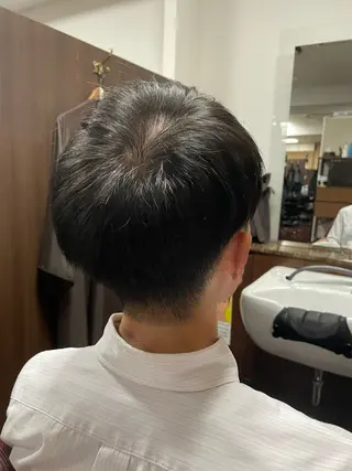 メンズ ケースタイルヘアスタジオ虎ノ門店所属・紫藤 祥希のヘアスタイル