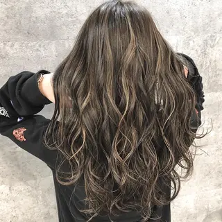 ロング MiL所属・✨ハイトーン✨ 濱田知孝のヘアスタイル