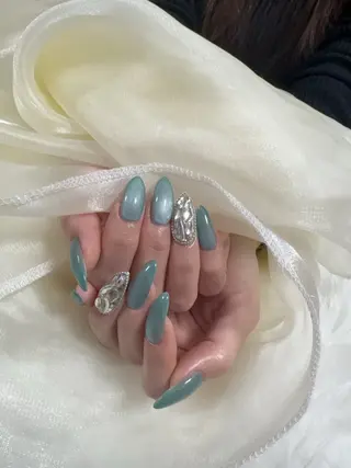 ネイル YOIネイルサロン所属・YOI ゆみのネイルデザイン