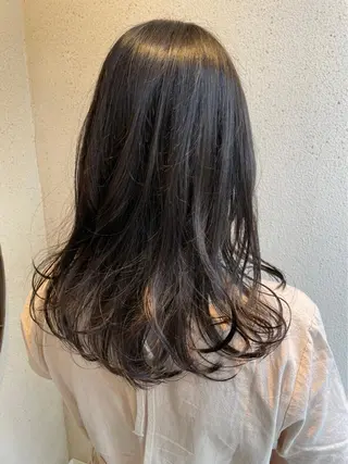 セミロング カラー Sanctuary 南森町店のヘアスタイル