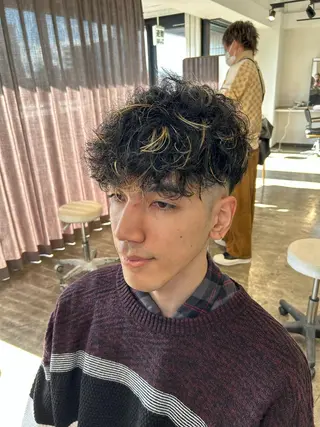 ショート メンズ become men's hair 名駅店所属・名駅/フェザーパーマ 韓国ヘア/森岡のヘアスタイル