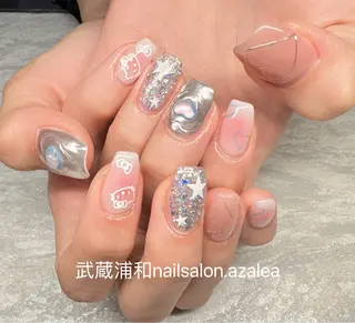 ネイル R inのネイルデザイン