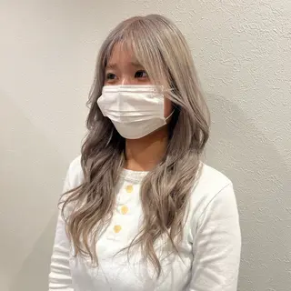 ロング 加藤 菜々子のヘアスタイル