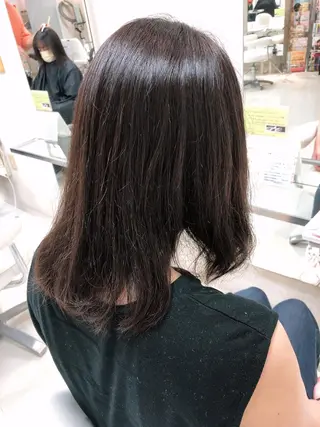 ミディアム 阿部 美咲のヘアスタイル
