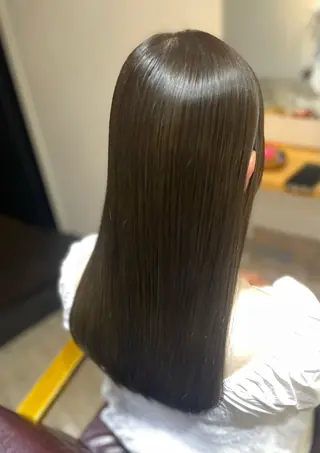 セミロング 星野 茉由のヘアスタイル