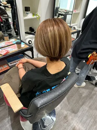 ショート カラー 艶髪レイヤー上田 紗也🇰🇷💗のヘアスタイル