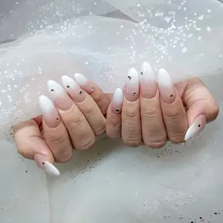 ネイル 金井 奈々のネイルデザイン