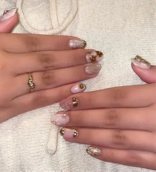 ネイル 𝐁𝐞𝐥𝐥 𝐦𝐞のネイルデザイン