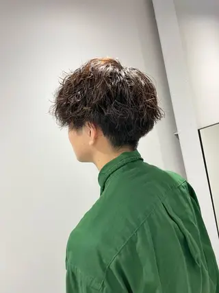 ショート カラー パーマ ヘアアレンジ メンズ メンズカット✂️ パーマ寺西優真のヘアスタイル