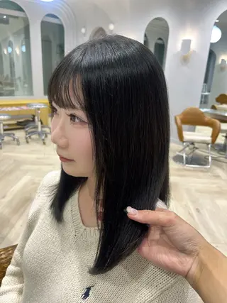 ミディアム 大久保 凜香のヘアスタイル