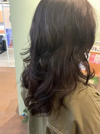 ロング 山下 加織のヘアスタイル