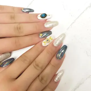 カラー ネイル KIREIE NAILSのネイルデザイン