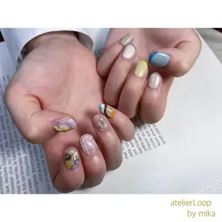 ネイル atelierLoopbyshiho所属・atelier Loop♪MIKAのネイルデザイン