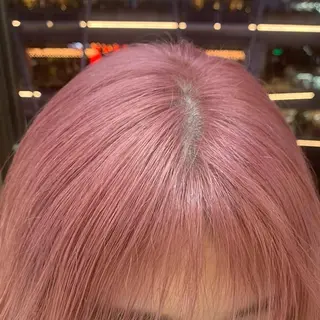 ミディアム カラー raika .のヘアスタイル