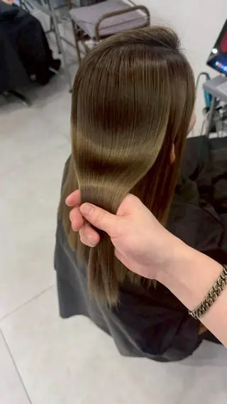 ロング CHAINON西梅田所属・カラー🫧髪質改善 高原瑞輝のヘアスタイル