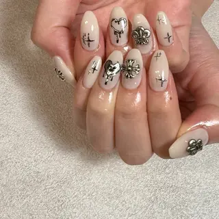 ネイル m-nail所属・m-nail 🌙minamiのネイルデザイン
