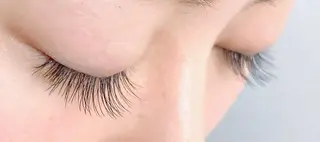 マツエク・マツパ Rabbit MURAlのマツエク・マツパデザイン