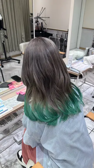 セミロング カラー ハイトーン/レイヤー KYOKA🩶のヘアスタイル