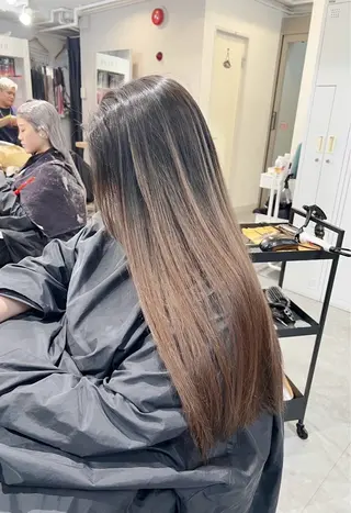 ロング カラー ROBIN所属・指名数No.1 /NAOYAのヘアスタイル