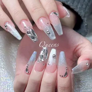 ネイル Queens 榊 まおのネイルデザイン