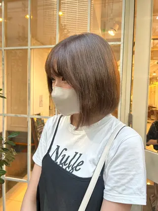 カラー moeka 表参道のヘアスタイル