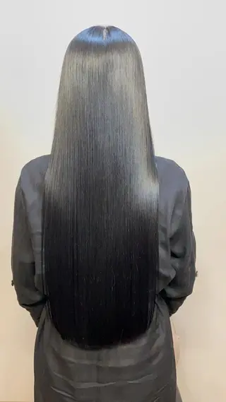 ロング MAAT所属 AKANEのヘアスタイル