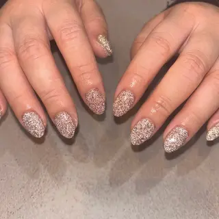 ネイル Lusso🫧 Ayaneのネイルデザイン