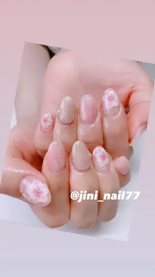 ネイル JINI NAIL所属・ジニ ネイルのネイルデザイン