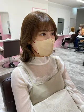 セミロング 髪質改善韓国レイヤー SHIORI🦋のヘアスタイル