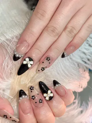 ネイル Glow Nail スカルプ専門店のネイルデザイン