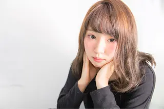 ミディアム カラー Re:ta Hair 飯田淳平のヘアスタイル