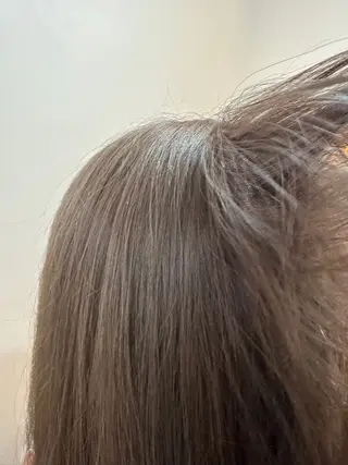 ミディアム 渋谷 美優のヘアスタイル