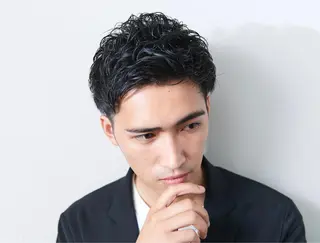 ショート パーマ HATAKEYAMA SHIONEのヘアスタイル