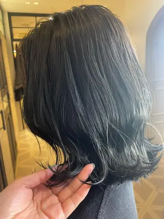 ミディアム 柳井 瑠菜のヘアスタイル