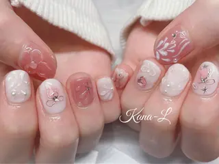 ネイル 芦辺 香奈のネイルデザイン