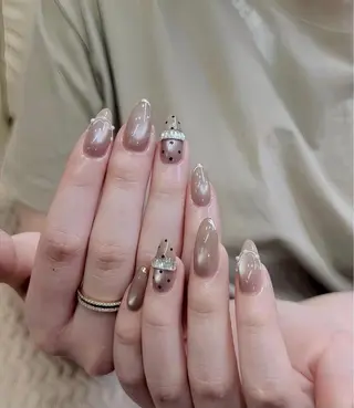 ネイル T. Leeのネイルデザイン