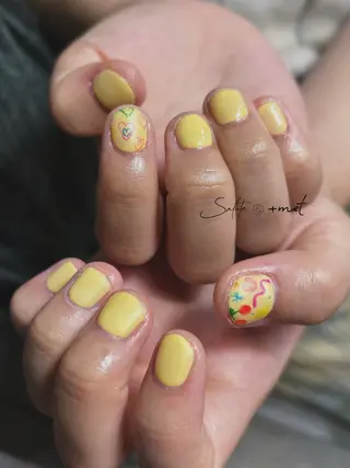 ネイル 渋谷 怜奈のネイルデザイン